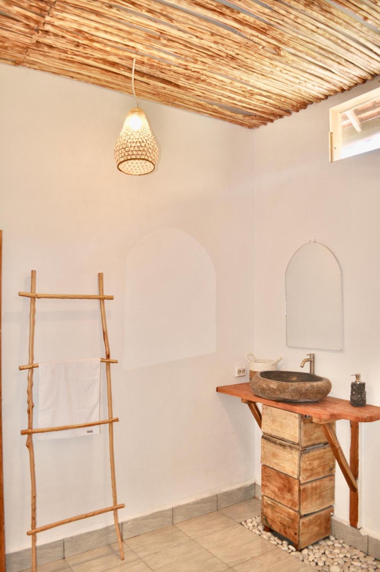Ripbowl Guest House Selong Belanak Ngoại thất bức ảnh