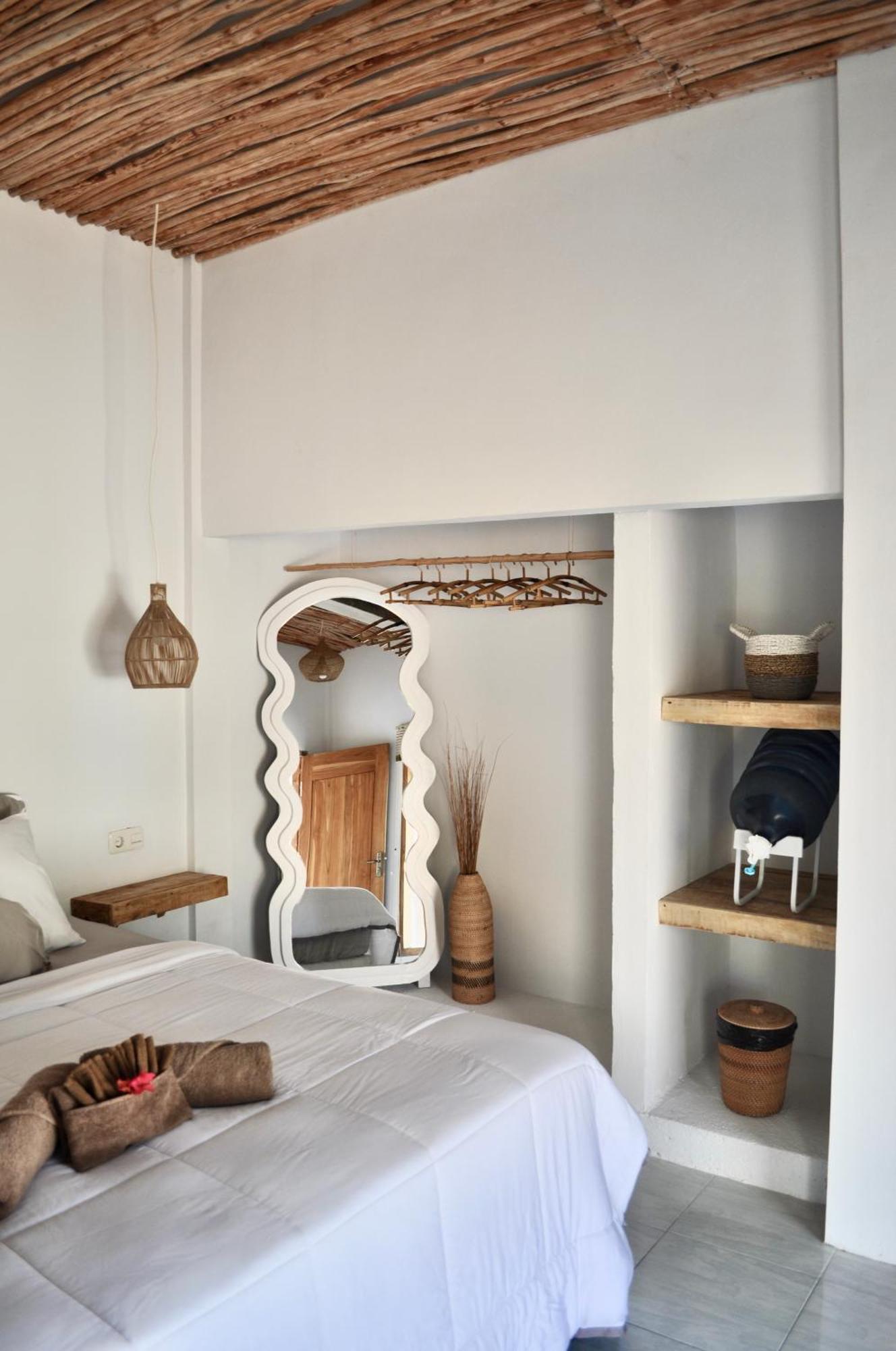 Ripbowl Guest House Selong Belanak Ngoại thất bức ảnh